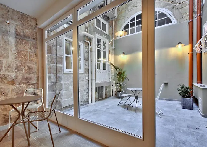 Chateau La Vallette - L-ghorfa Guest house *